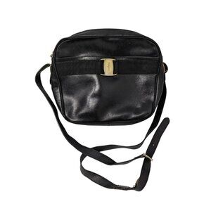 Salvatore Ferragamo Vara Black Leather Crossbody Shoulder Handbag Designer Purse